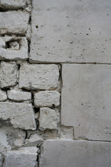 Mur en pierres calcaires blanches ancien