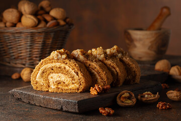 Cake with brown sugar, walnuts, and cream.