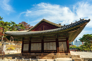 Fototapeta premium 가을 창경궁의 통명전, 종로구. 서울, 대한민국