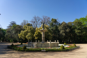 Obraz premium Campo Grande (Big garden) font in Valladolid in a sunny day, Spain.