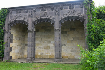 Obraz premium Orekhovno Landscape Park in the Pskov region. Stone grotto on the territory