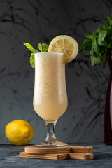 Picture of a glass of natural lemon juice