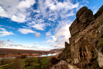 Farallones sobre el rio Jarama