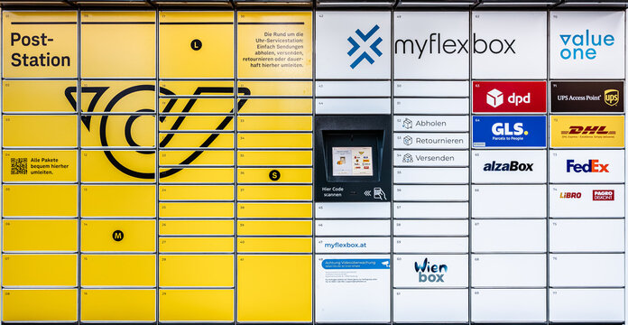 Vienna, Austria: postal self sevice box
