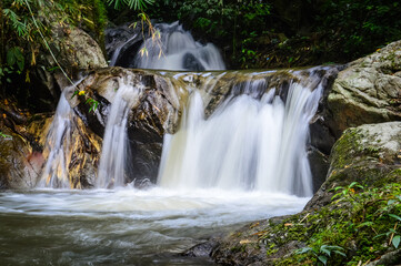 Fototapeta premium Mae wong waterfall in jungle at Doi Saket chiangmai Northern Thailand,South East Asia