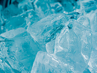 icecubes background,icecubes texture,icecubes wallpaper,ice helps to feel refreshed and cool water from the icecubes helps the water refresh your life and feel good.ice drinks for refreshment business