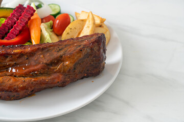 barbecue pork spare ribs with vegetables