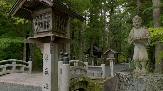 静岡 遠州一間宮小国神社の参道風景