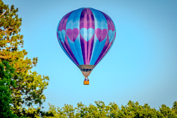 Obraz premium Hot air balloon colorful