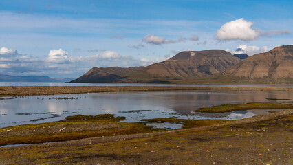 svalbard north pole longyearbyen reflection