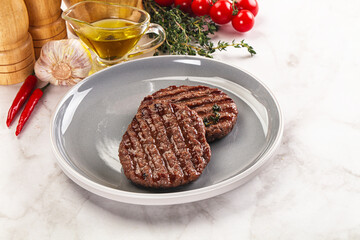Grilled beef cutlet for burger