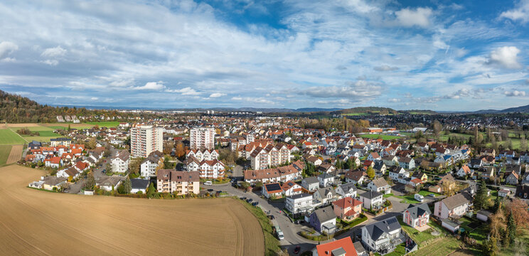 Luftbild von der Gemeinde Rielasingen-Worblingen im Landkreis Konstanz