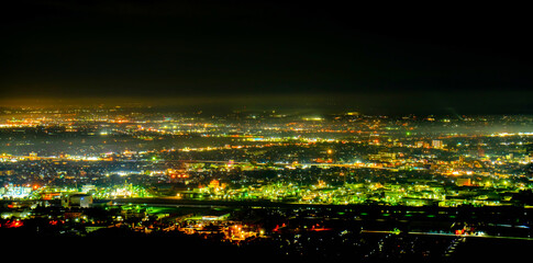 富山県・高岡市をハイアングルで望む都市夜景