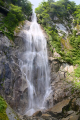 Obraz premium 山梨、石空川渓谷の精進ヶ滝