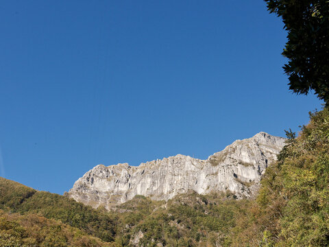 very nice view of mountain on top levigliani