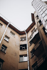 Obraz premium Ancient well courtyards built in the 19th century