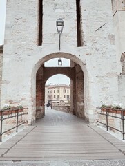 Obraz premium entrance to the castle