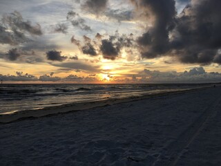 Obraz premium dramatic sunset on Cape San Blas