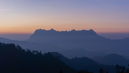 Obraz premium Photograph of Doi Luang Chiang Dao in the morning.