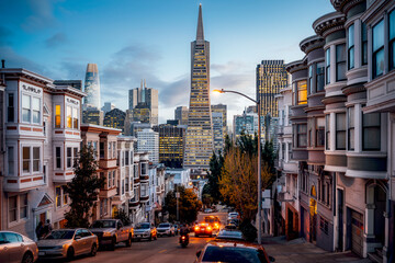 the city center of san francisco in the evening light