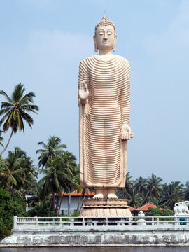 Tsunami Memorial, Sri-Lanka. Peraliya Buddha Statue, Tsunami Memorial, Sri Lanka. It is a memorial to those killed in the 2004 tsunami