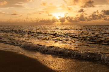 Fototapeta premium Summer sunrise at Miami beach in Florida, travel destination and family vacation concept