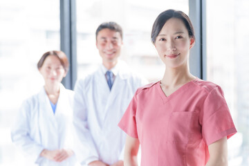 Fototapeta premium 医師 看護師 ヘルパーのポートレート