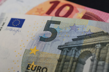 Mindestlohnerhöhung auf 15,- €