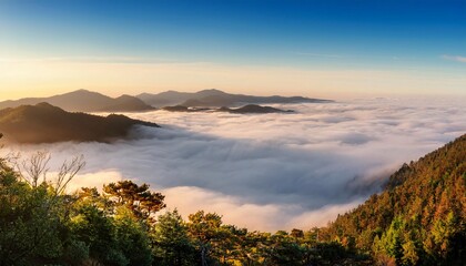 Obraz premium Sea of ​​fog on top of a high mountain