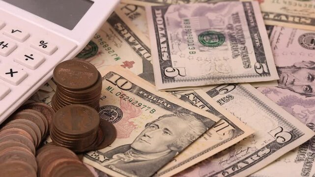 ドルと円、投資　将来への備え、金利差　経済格差