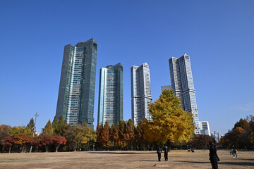 Seoul Forest Park and surrounding apartment buildings in eastern Seoul, South Korea