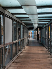 Glasgang Oberstadt zum Aufzug, ohne Menschen