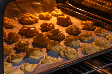 Baking pudding cookies in the oven