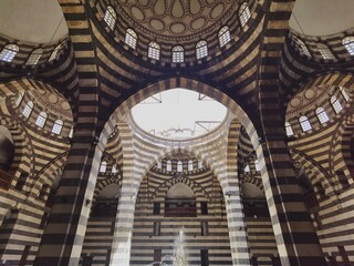 Khan As'ad Pasha Al-Azem is the largest Khan in Damascus, built in the 19th century, it features the alternating black and white stone architecture so familiar in Damascus © Ziquan