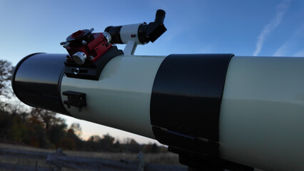 Amateur astronomy telescope for observing stars, planets and other celestial bodies.