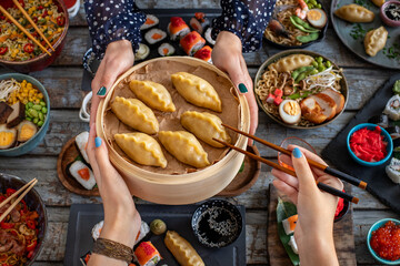 Gyoza jiaozi dumpling in the bamboo steamer 
