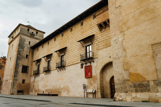 Fachada del palacio condal de Cocentaina, Patrimonio hist&oacute;rico de Espa&ntilde;a, fotograf&iacute;a tomada el 25 de noviembre de 2024