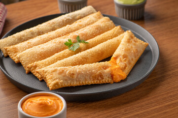 pasteis gourmet , pasteis fritos brasileiros 