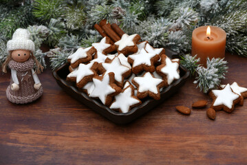 Zimtsterne traditionelles Weihnachtsgebäck
