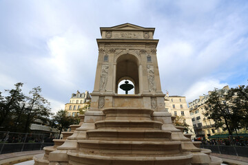 Fontaine des innocents &agrave; Paris de style classique