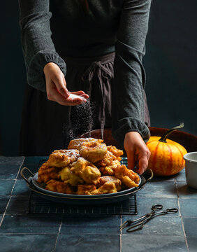 pumpkin donuts, spanish sweet dish, Bu&ntilde;uelos de calabaza, la receta traditional valenciana, autumnal theme, big pumpkin