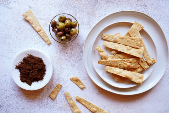 Australian wattle seed savory crackers.