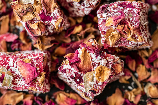 Rahat Turkish delight with rose petals