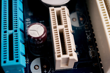 Electronic printed circuit board with smd components and memory slots