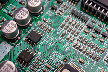 electronic circuit board with smd components and solid capacitors
