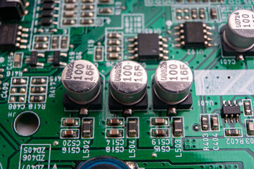 electronic circuit board with smd components and solid capacitors