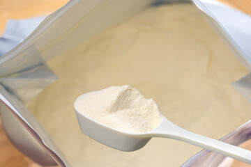 袋の中に入ったプロテインパウダー