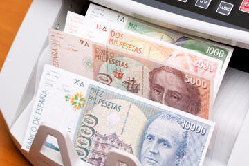 Spanish peseta in the counting machine