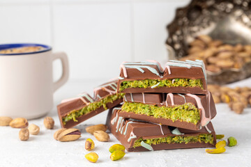 Trend Dubai chocolate with pistachio paste and kataifi dough.