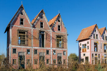 old houses in the city